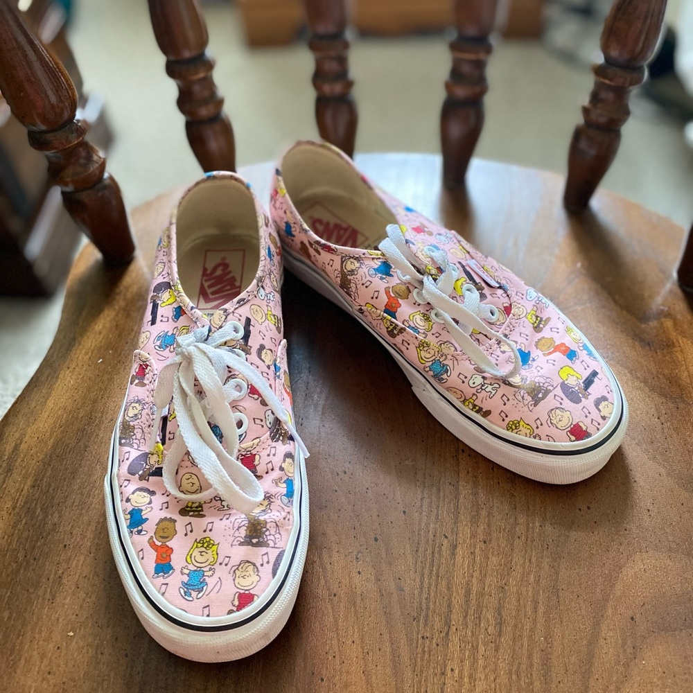 Peanuts Gang Vans, Pink, Size 7 (Women’s)